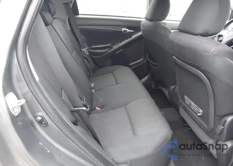 2009 Toyota Matrix S z USA, uszkodzony, nr VIN 2T1LE40E49C001690